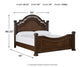 Lavinton King Poster Bed with Dresser