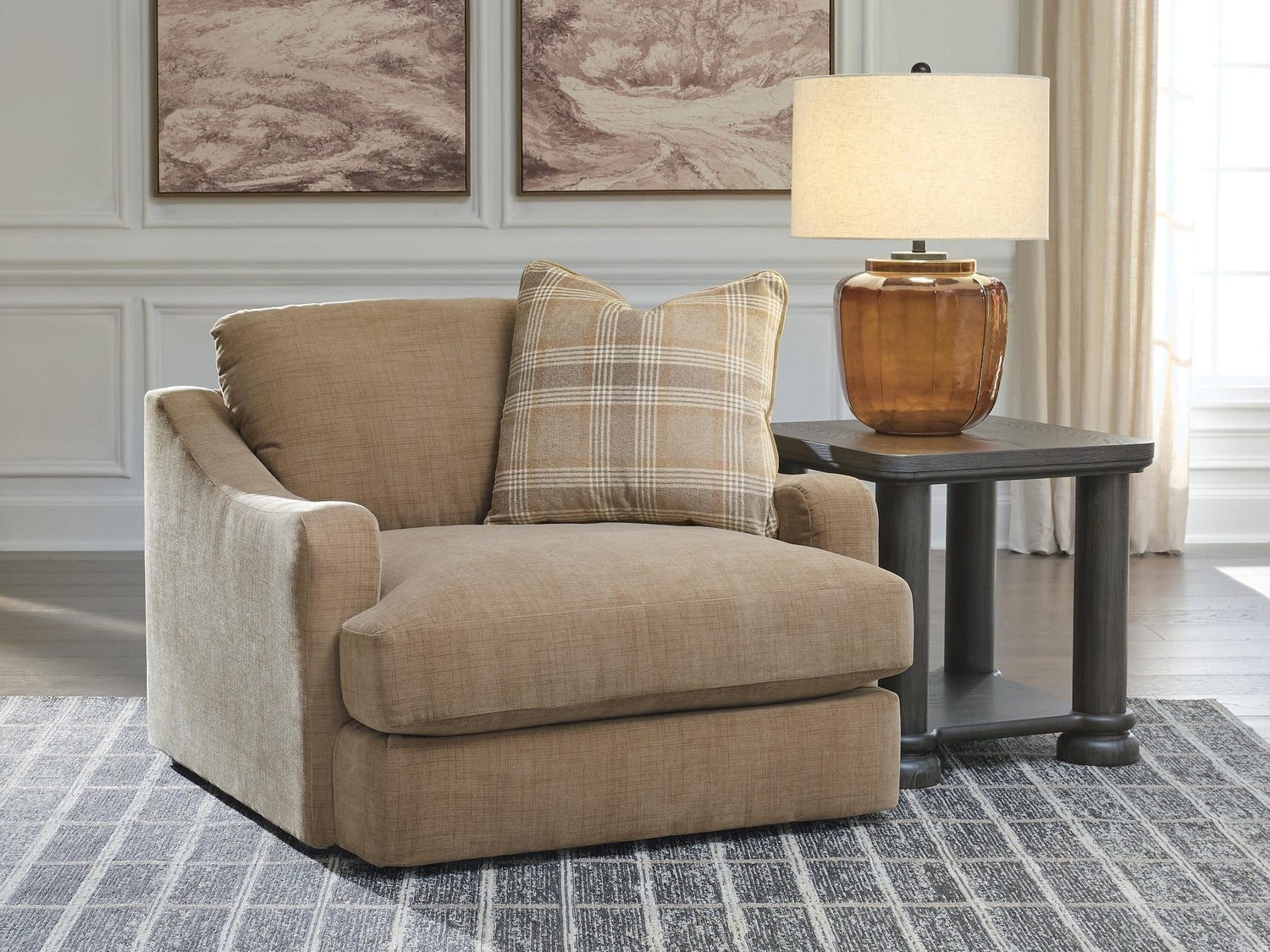Living Room > Chairs