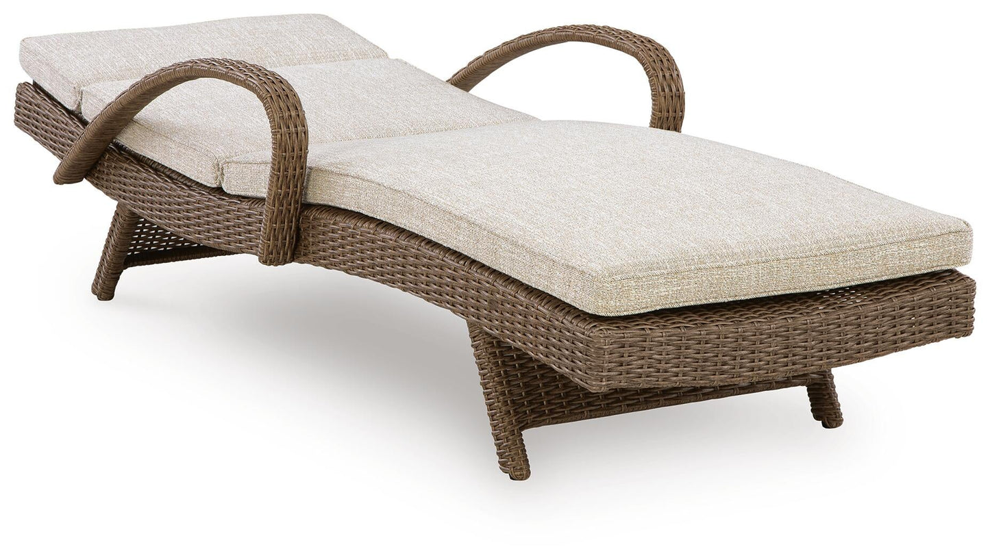 Laguna Heights Chaise Lounge with Cushion